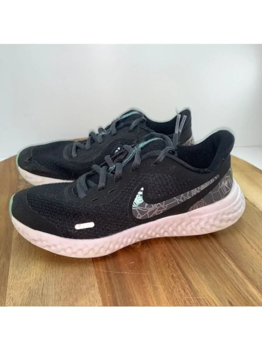 Nike Revolution 5 BQ5688-001 Black Girls Running Shoes 3.5Y